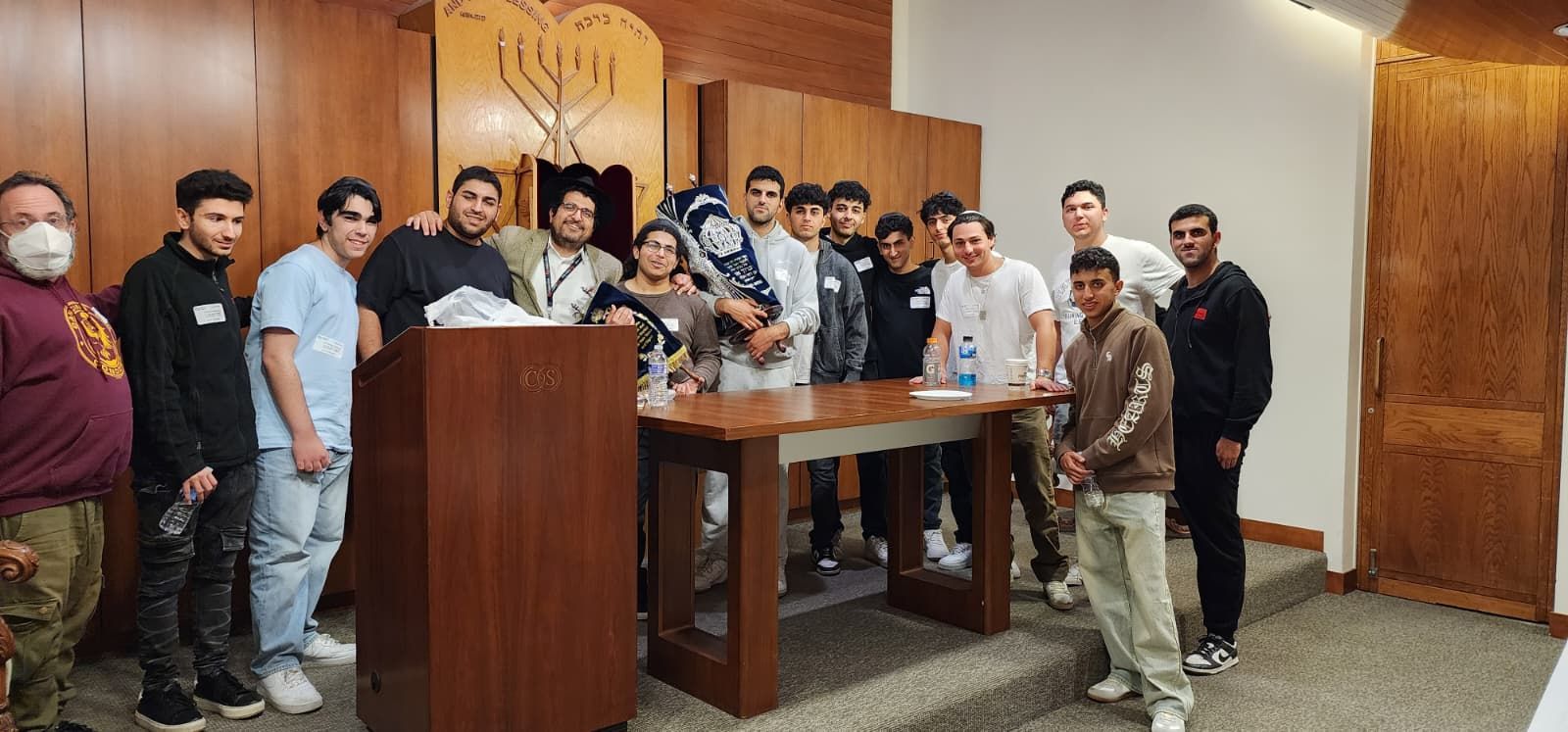 Torah Classes & Lecturer Series