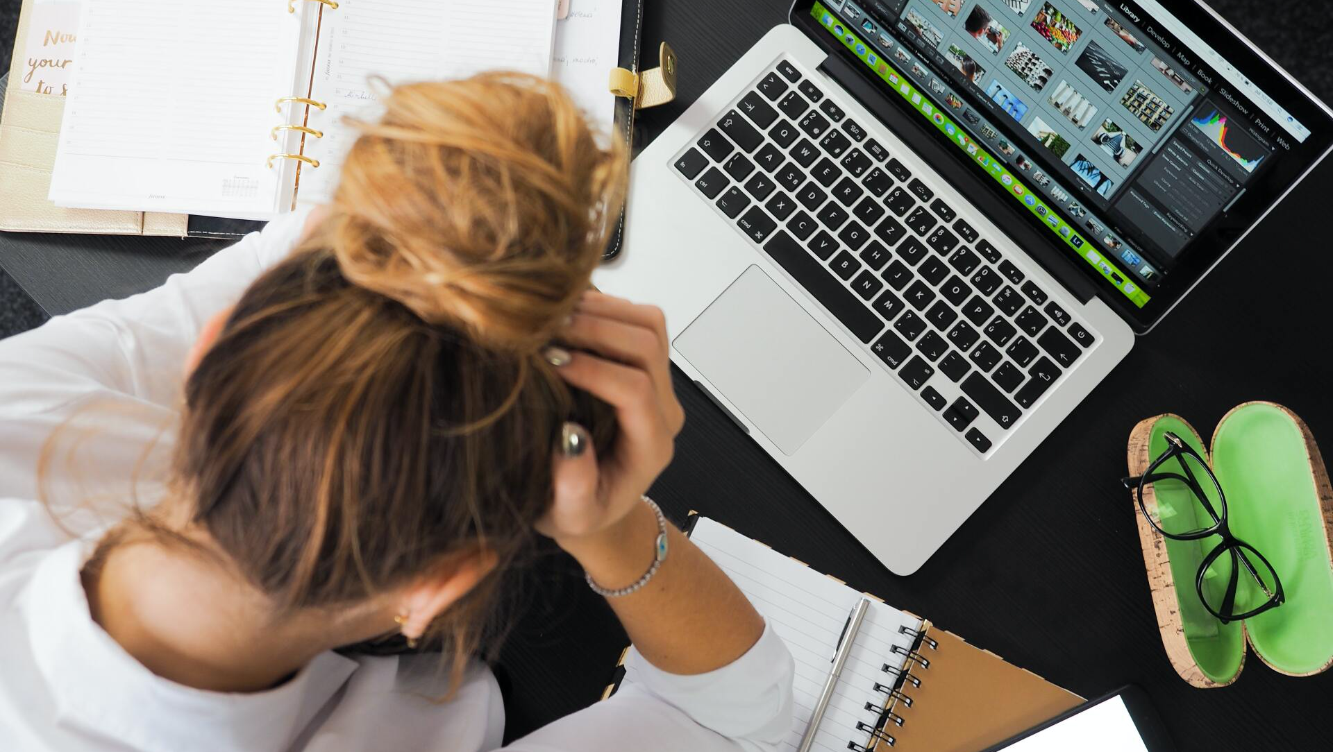 small business owner struggles to achieve work life balance without virtual assistant