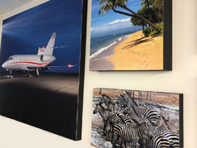Standouts & Mural Mounts