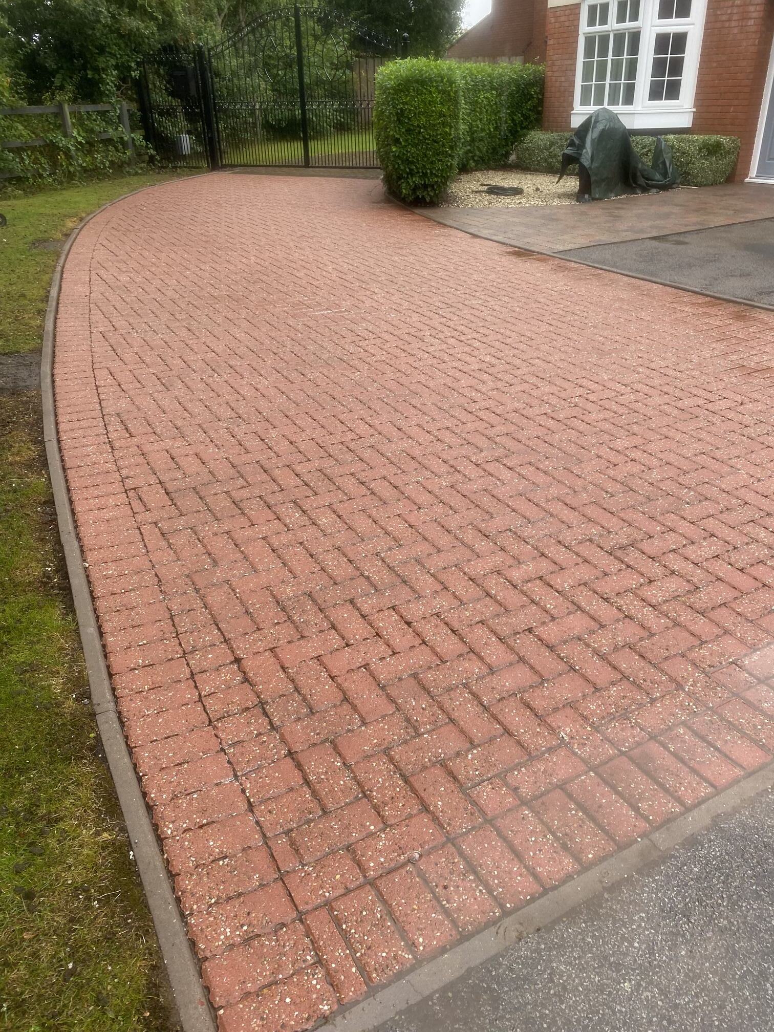 Driveway cleaning in Solihull