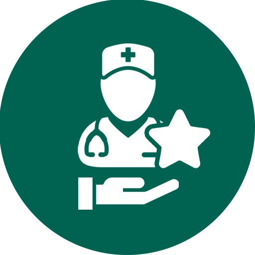 Um médico está segurando uma estrela na mão.