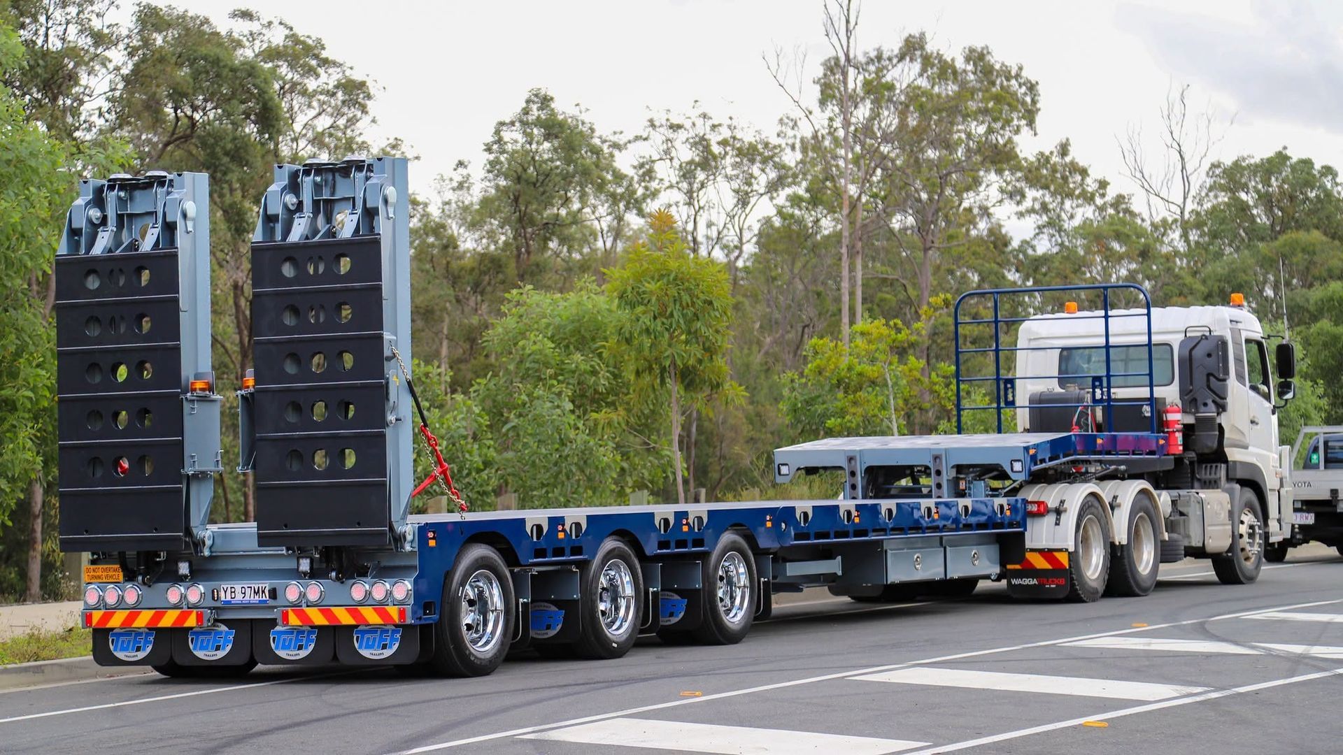 White Truck for Hire in Mount Isa