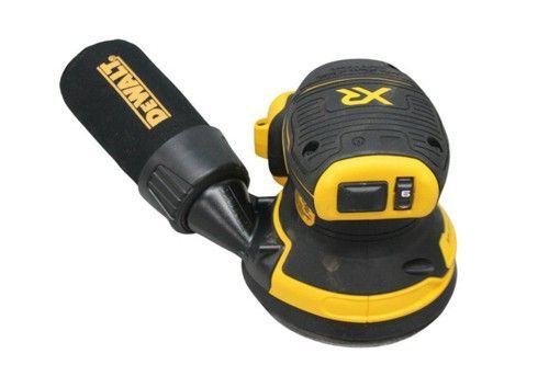 DCE 6421 Orbital Sander