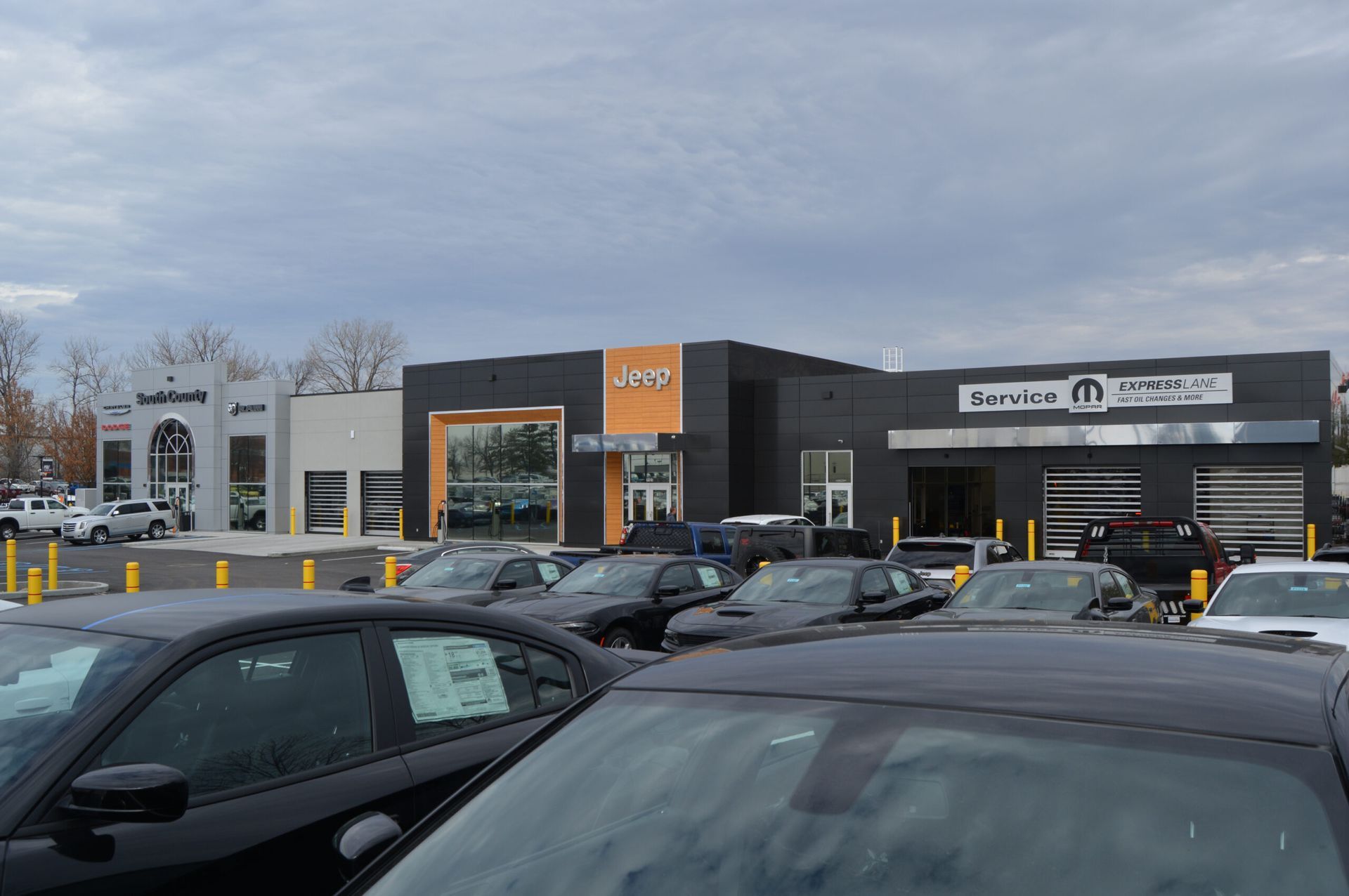 South County Dodge Chrysler Jeep building and lot