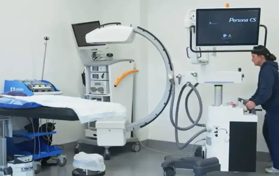 Fluoroscopy: Fuji Persona CS and OEC 9800 C-Arms