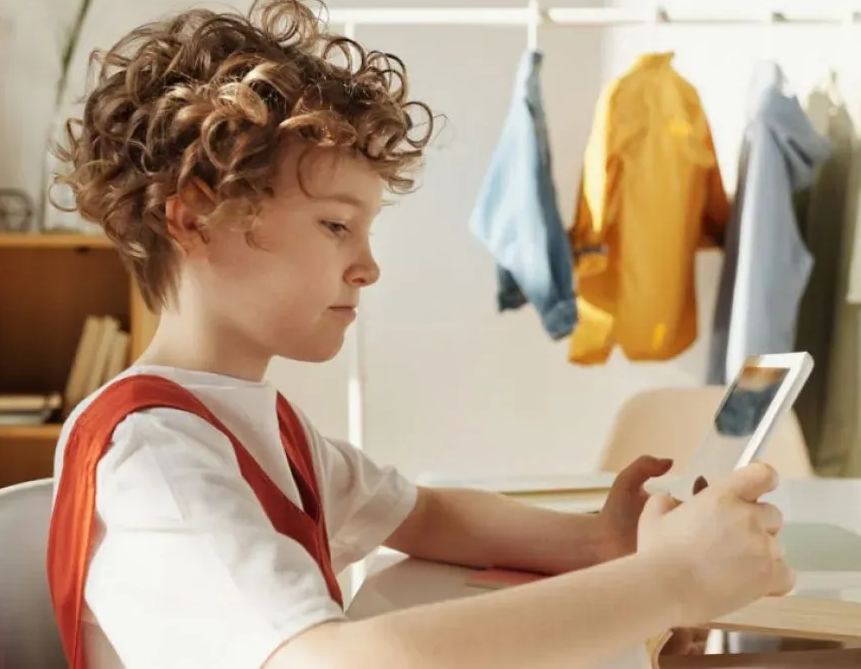 A Child in an Online Therapy Session with Sulis Therapies