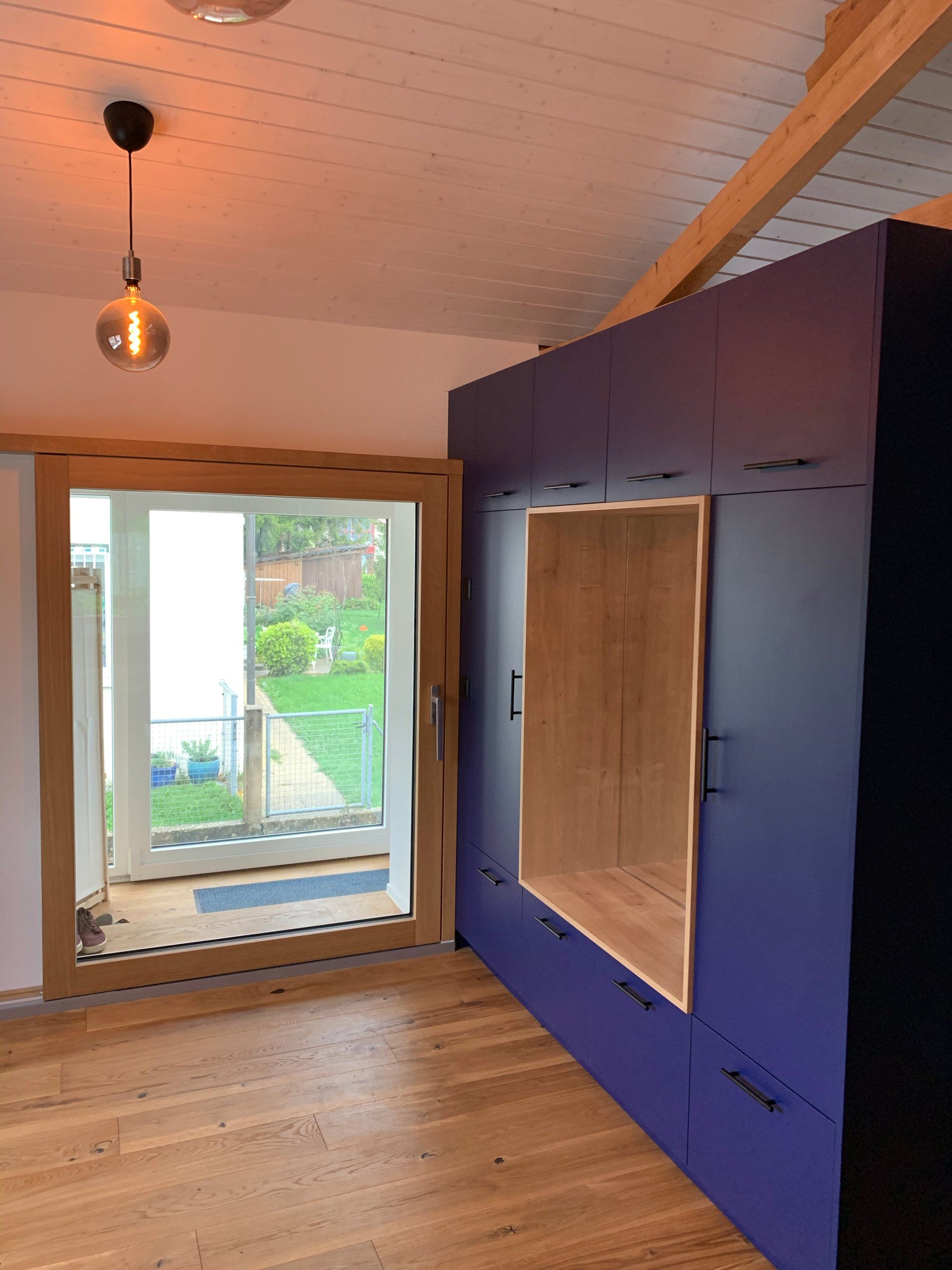 Armoire sur mesure Menuiserie Luquiens