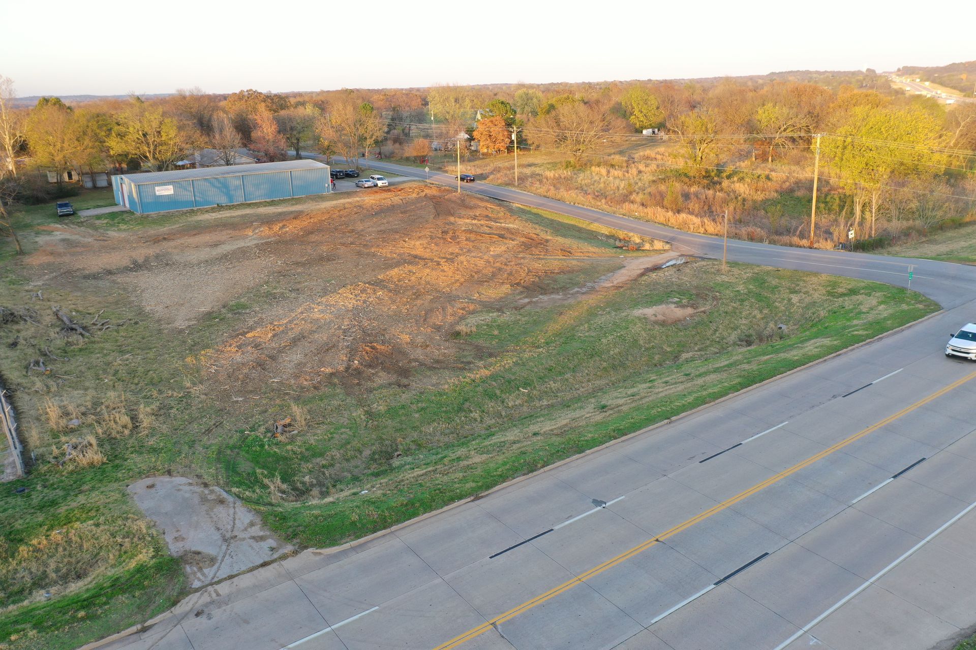 2 Ac on Hwy 20