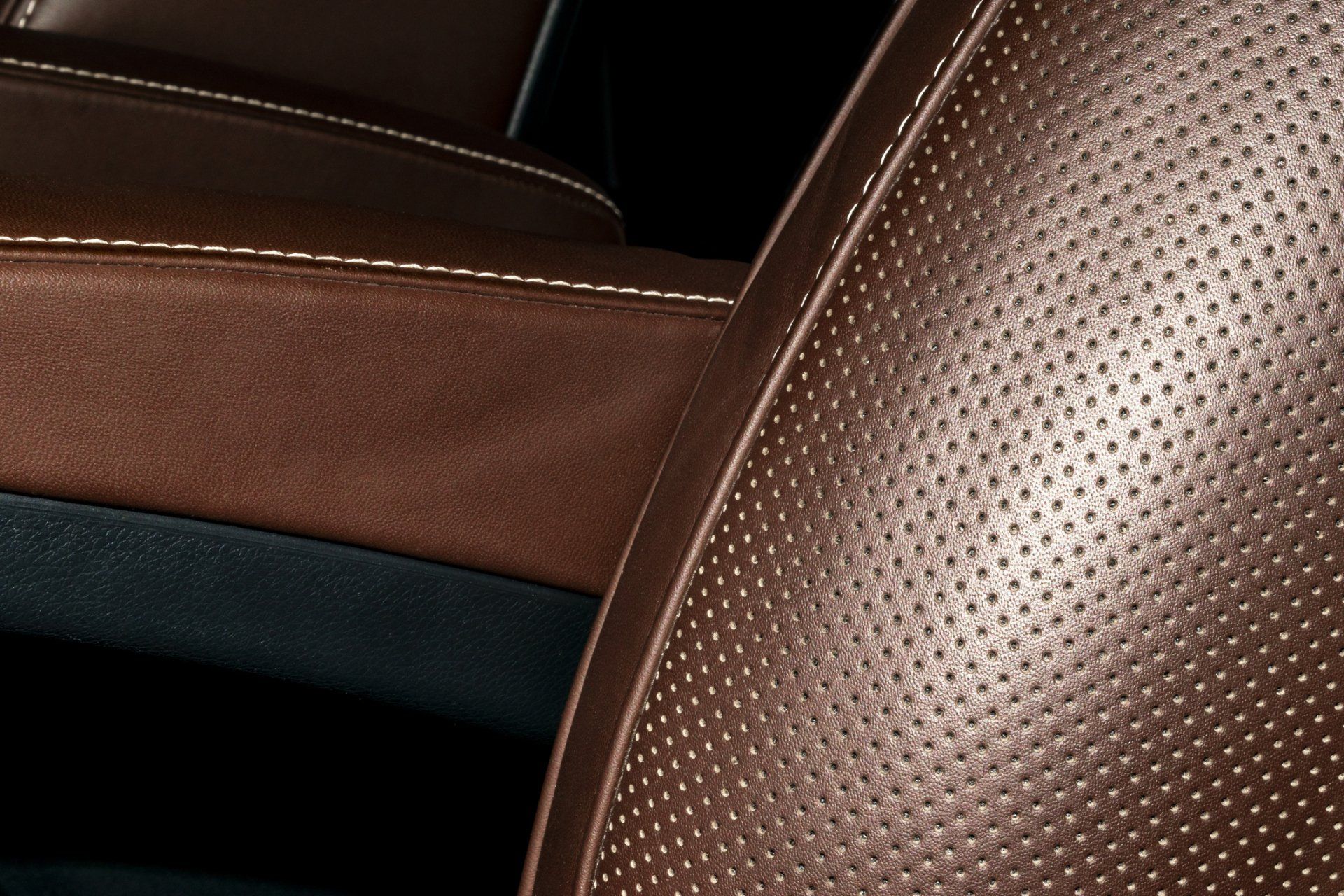 Ergonomic Luxury Car Seat — Fond Du Lac, WI — United Auto Trim Inc.