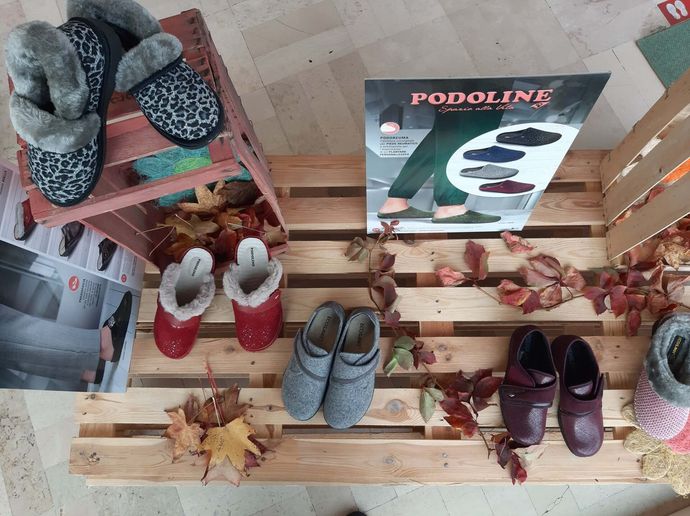 esposizione scarpe ortopediche