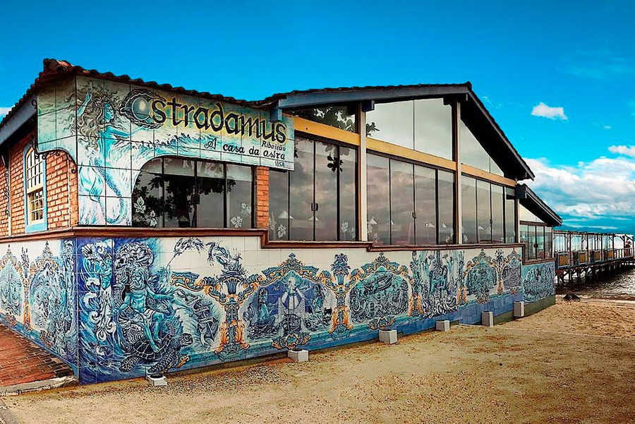 Fachada do Ostradamus em Florianópolis, restaurante especializado em ostras