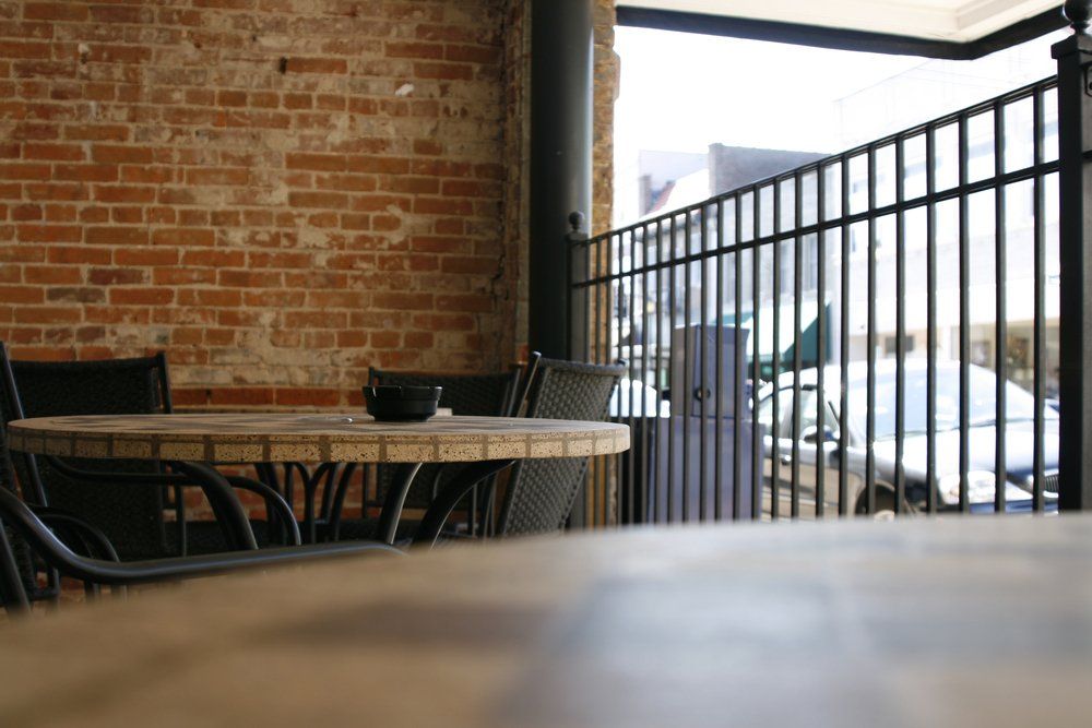 Commercial fence for a restaurant