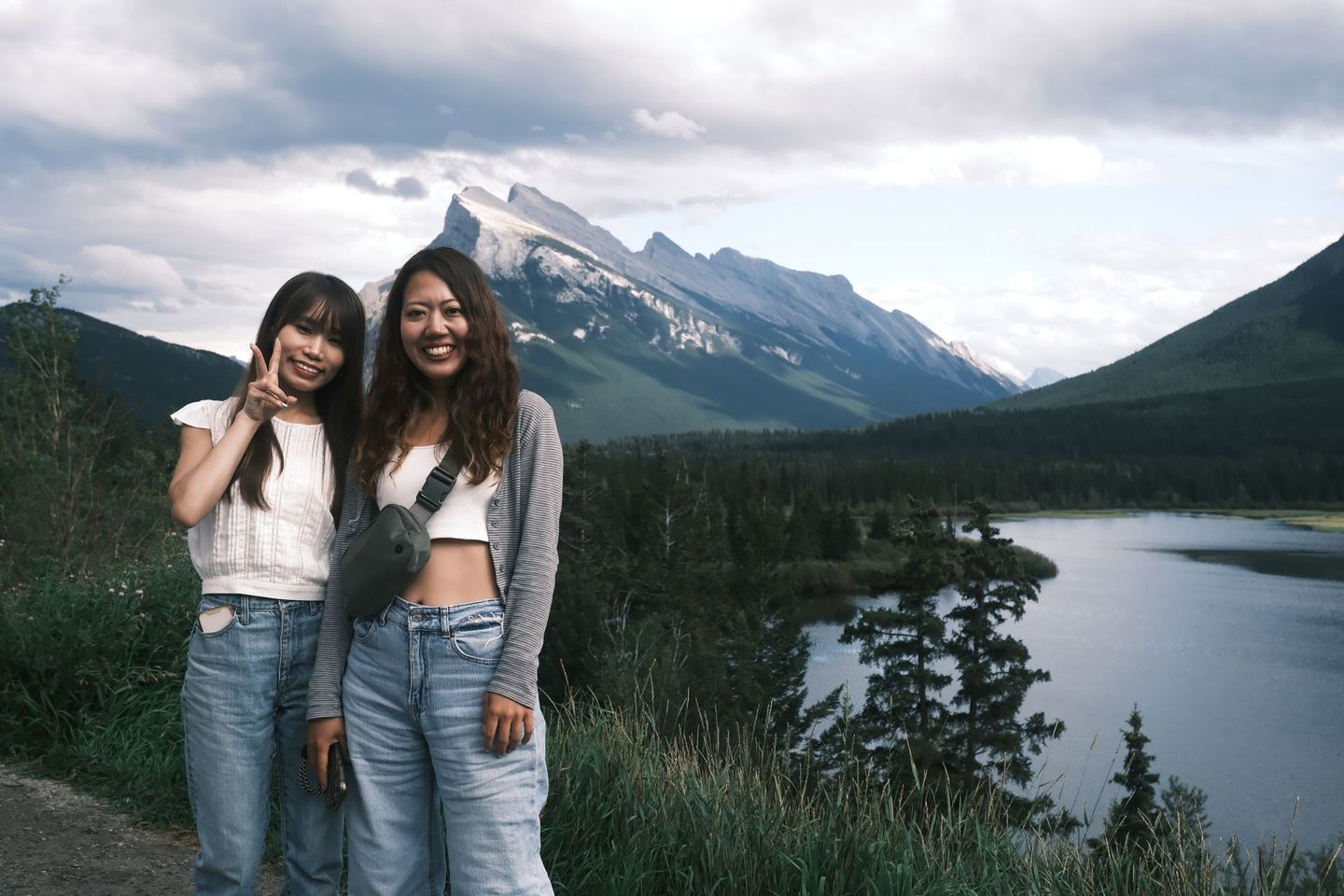 Happy guests on Banff Bear Travel small group tour, max 14 guests per tour from Calgary to Banff National Park