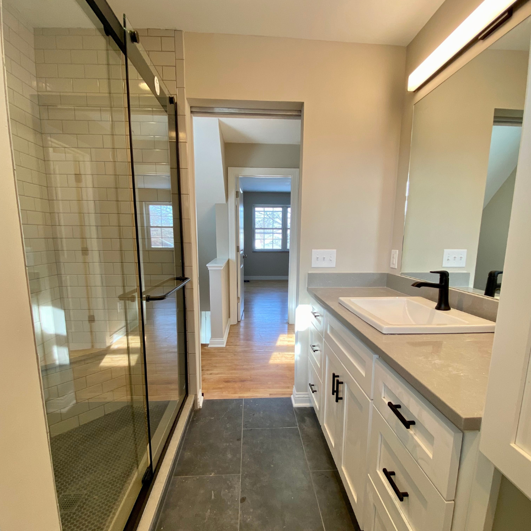 Modern Bathroom