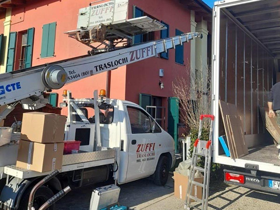 Camion pronto al trasloco