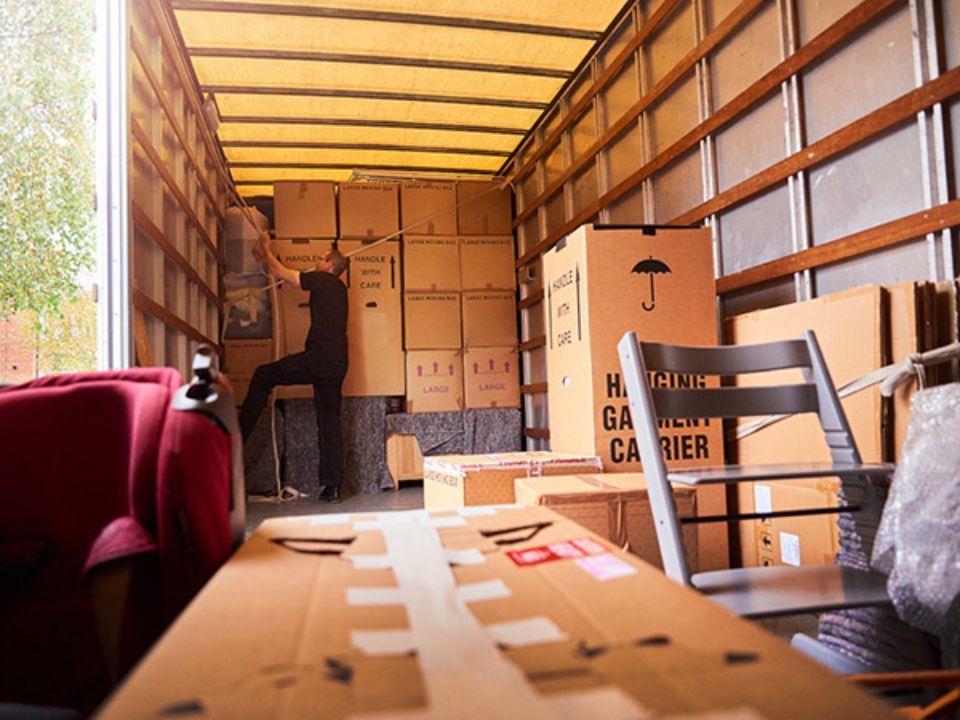 Interno camion traslochi