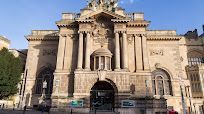 Large entrance to the museum & art gallery of Bristol.