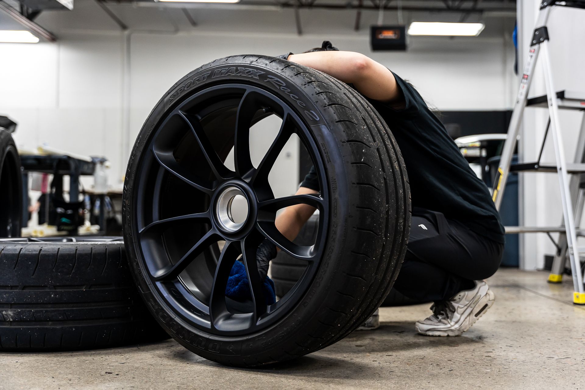 Applying ceramic coating to wheel