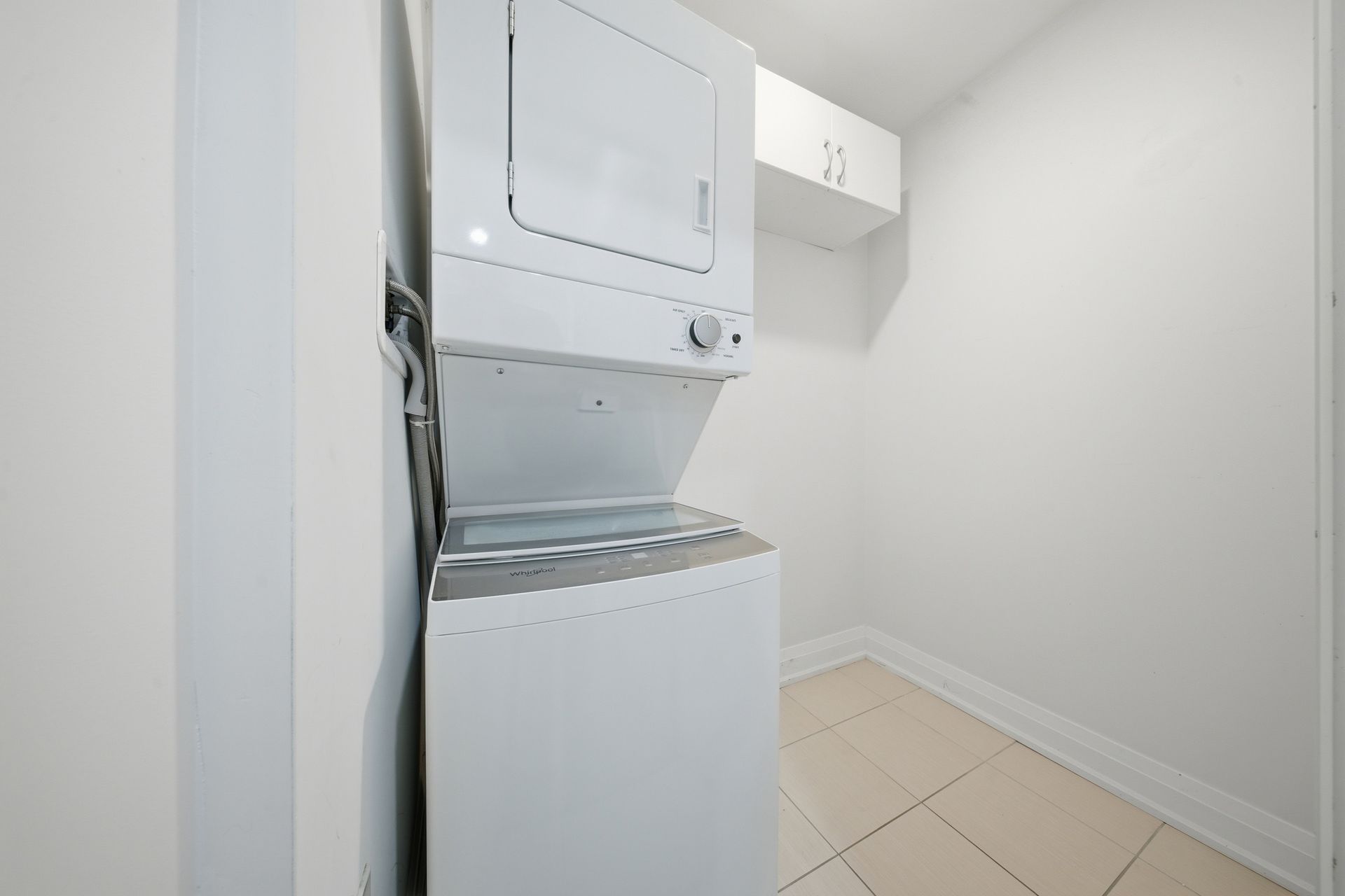 48 Coles Laundry