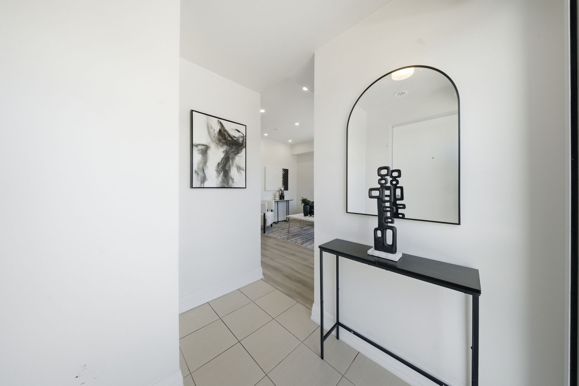 48 Coles Foyer