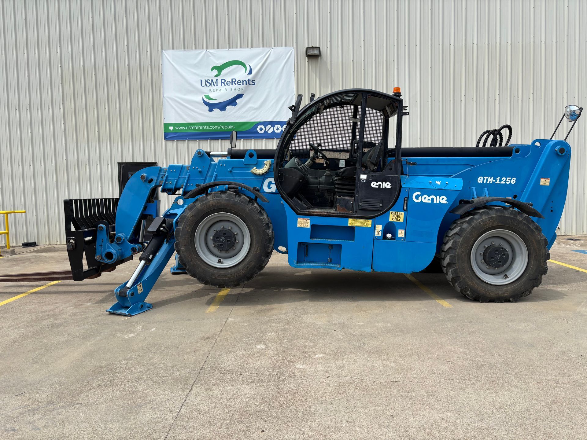 2015 GENIE GTH1256 Telehandler