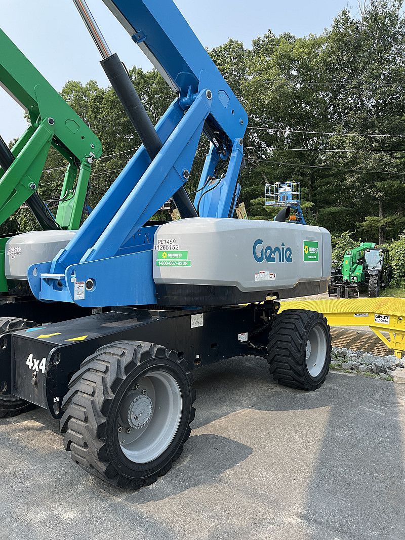 Genie S-85 Telescopic Boom Lift