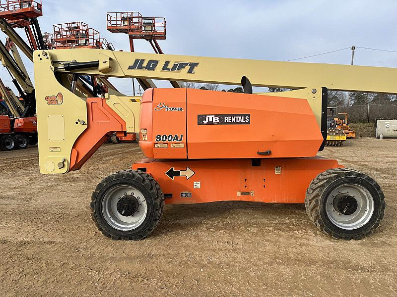 2017 JLG 800AJ Articulating Boom Lift