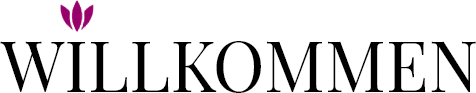 Das Wort „WILLKOMMEN“ in schwarzer Serifenschrift, darüber ein kleines, lila, dreiblättriges, stilisiertes Blumensymbol.