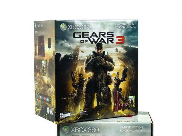 Gears of War 3 Xbox 360 game box art with armored soldier and fiery battlefield scene