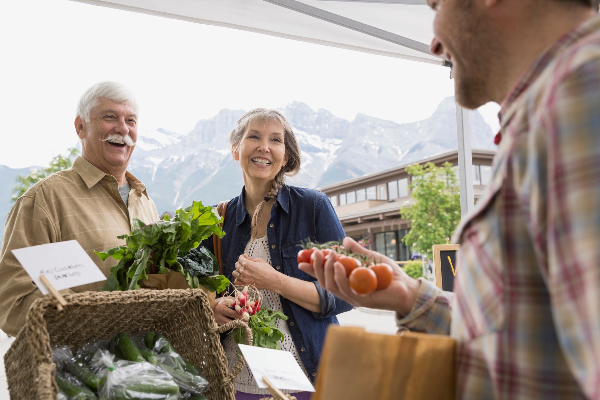 Support Local Farmers Markets! 