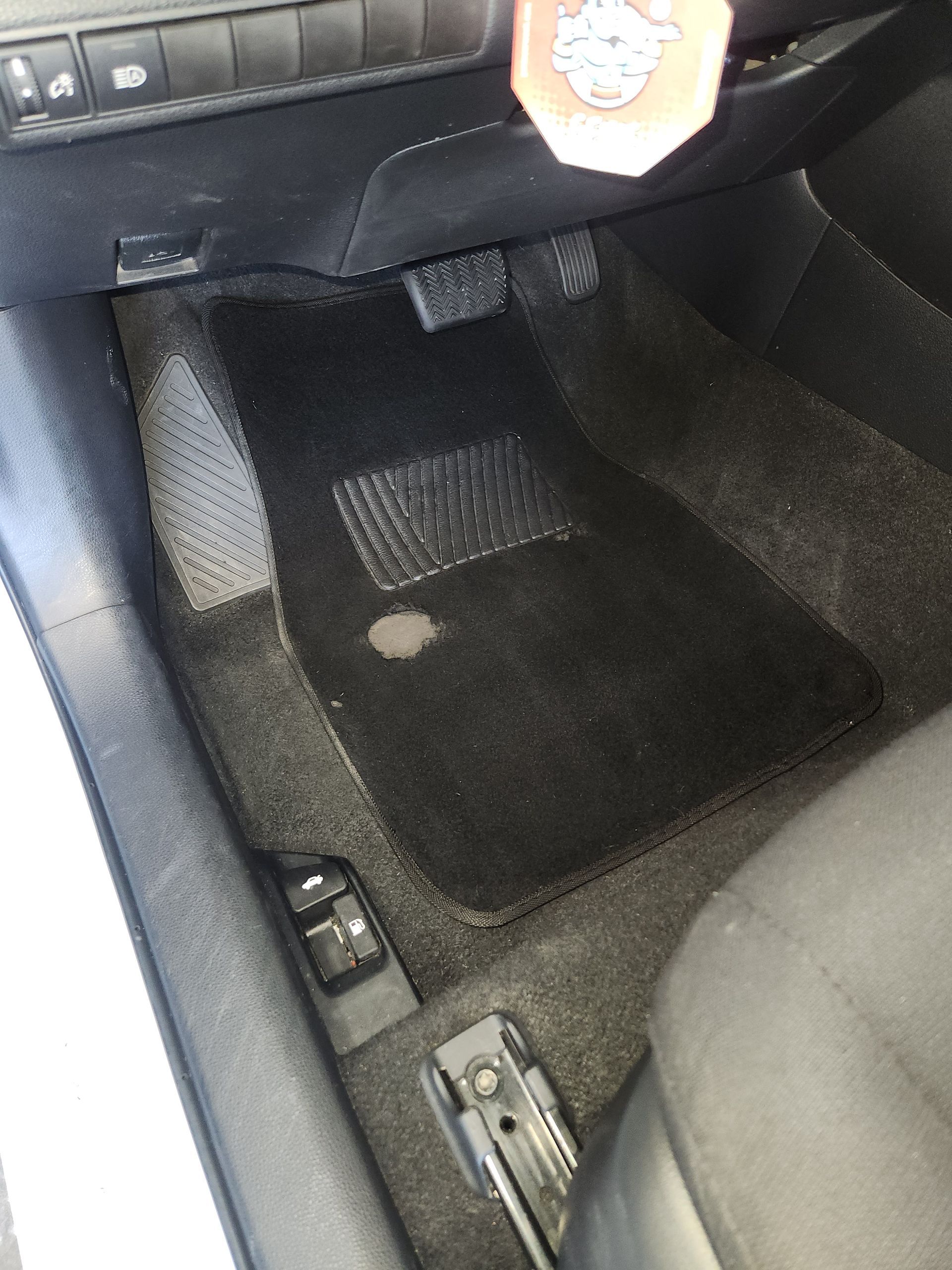 mobile floor mat shampoo