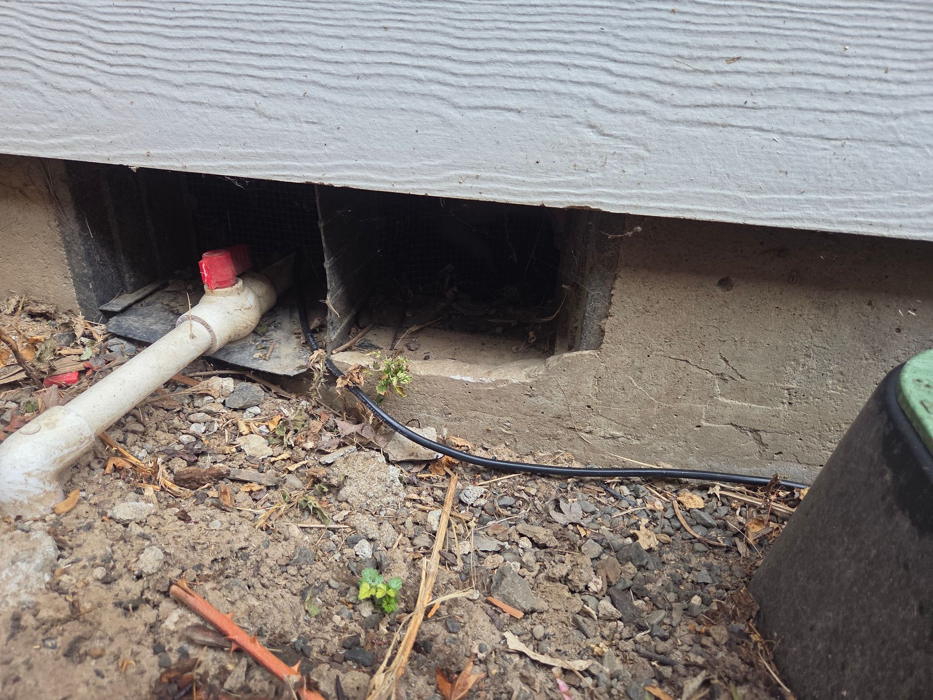 Broken Vent Screen in Canby, Oregon home
