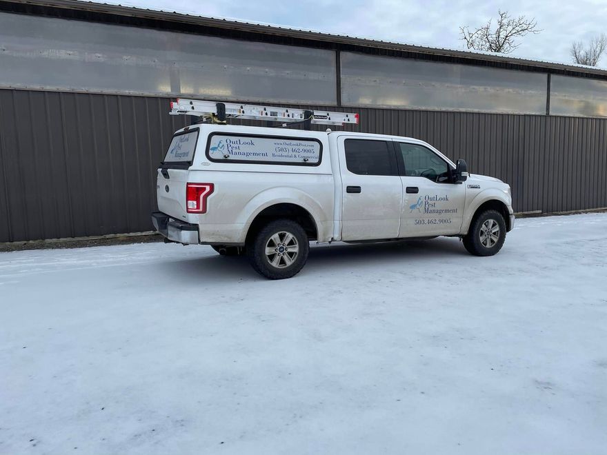Outlook service vehicle in the snow at a horse stall in Mulino, Oregon