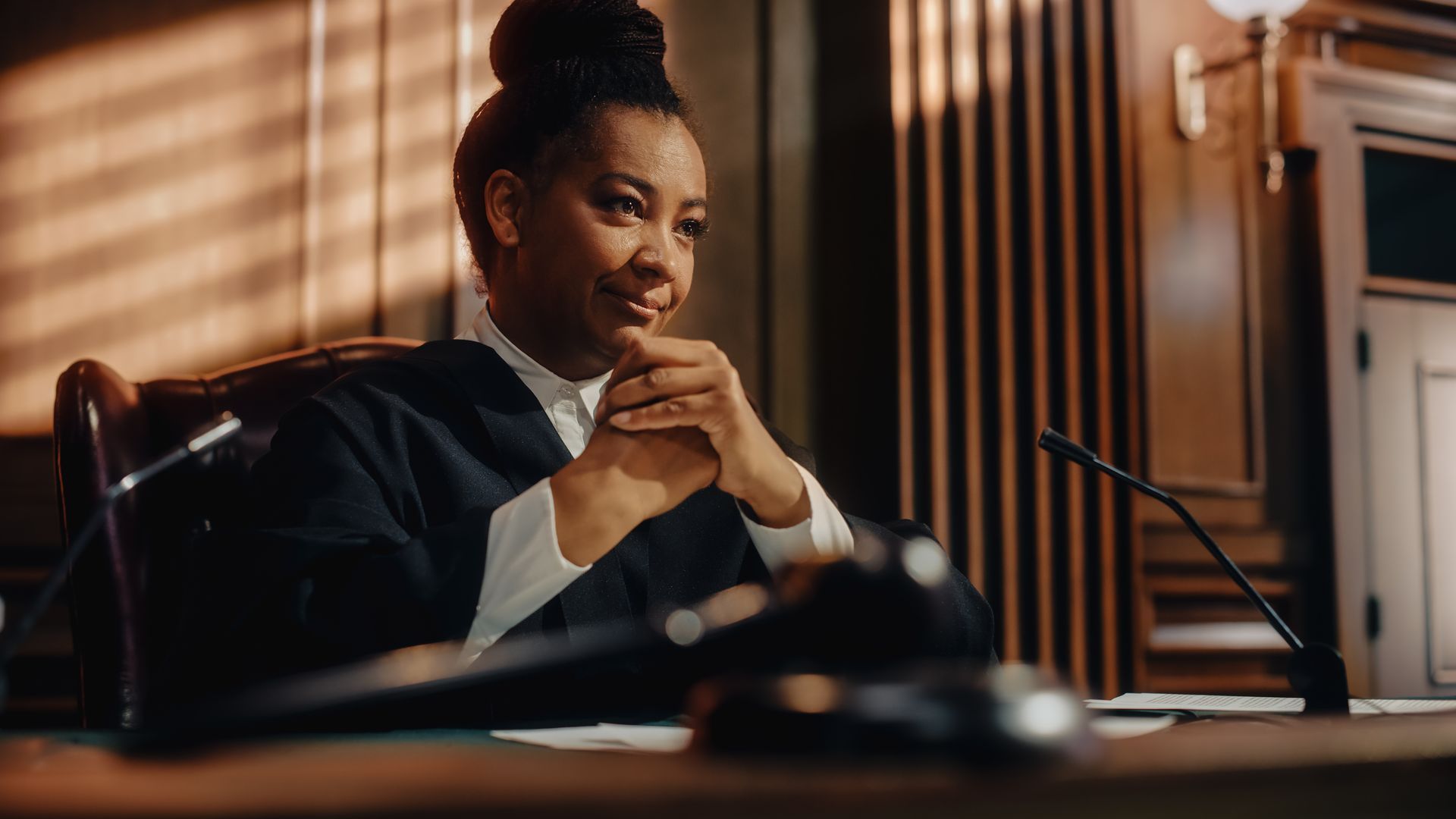 judge in phoenix courtroom