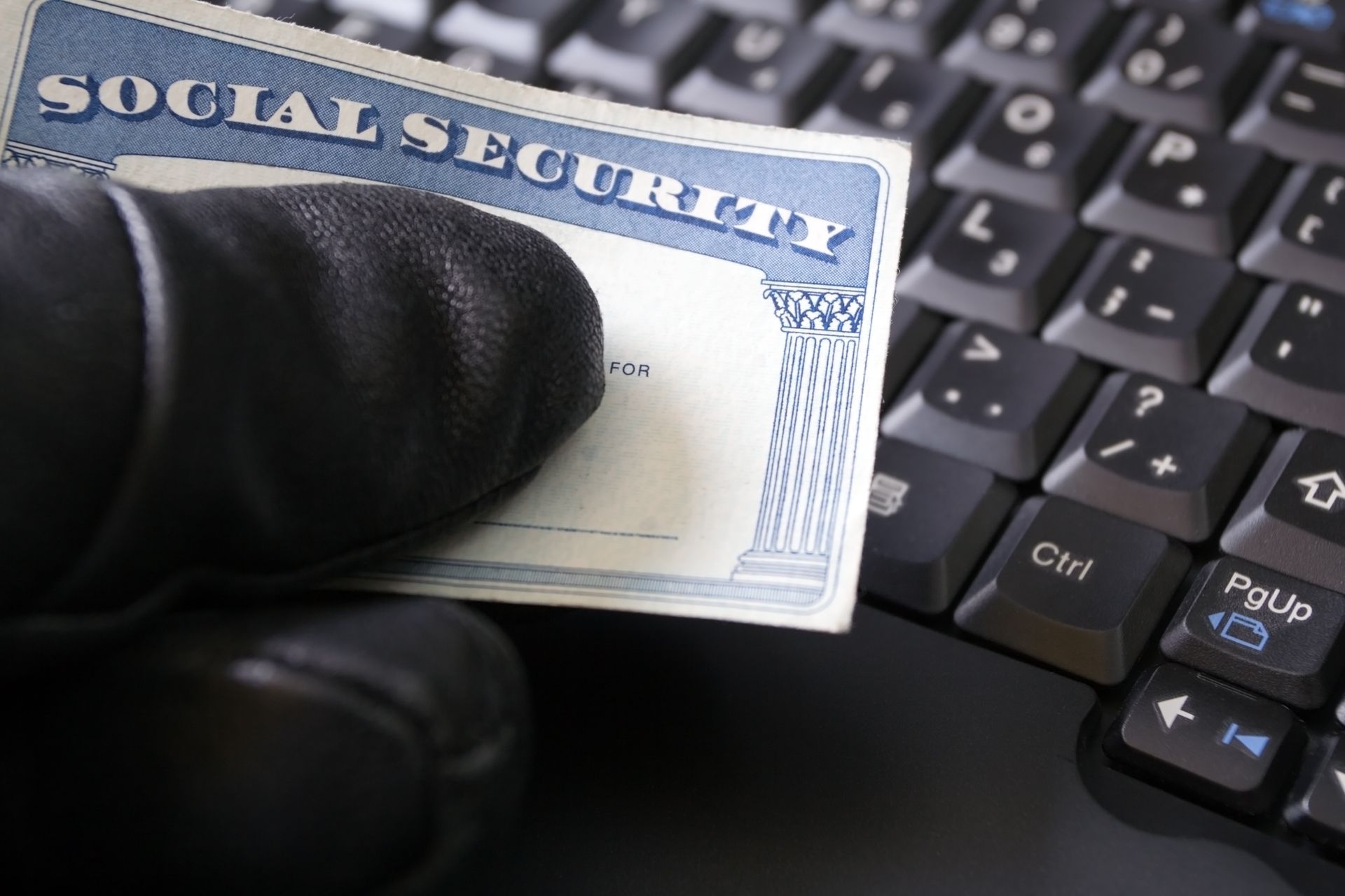 person stealing an identity