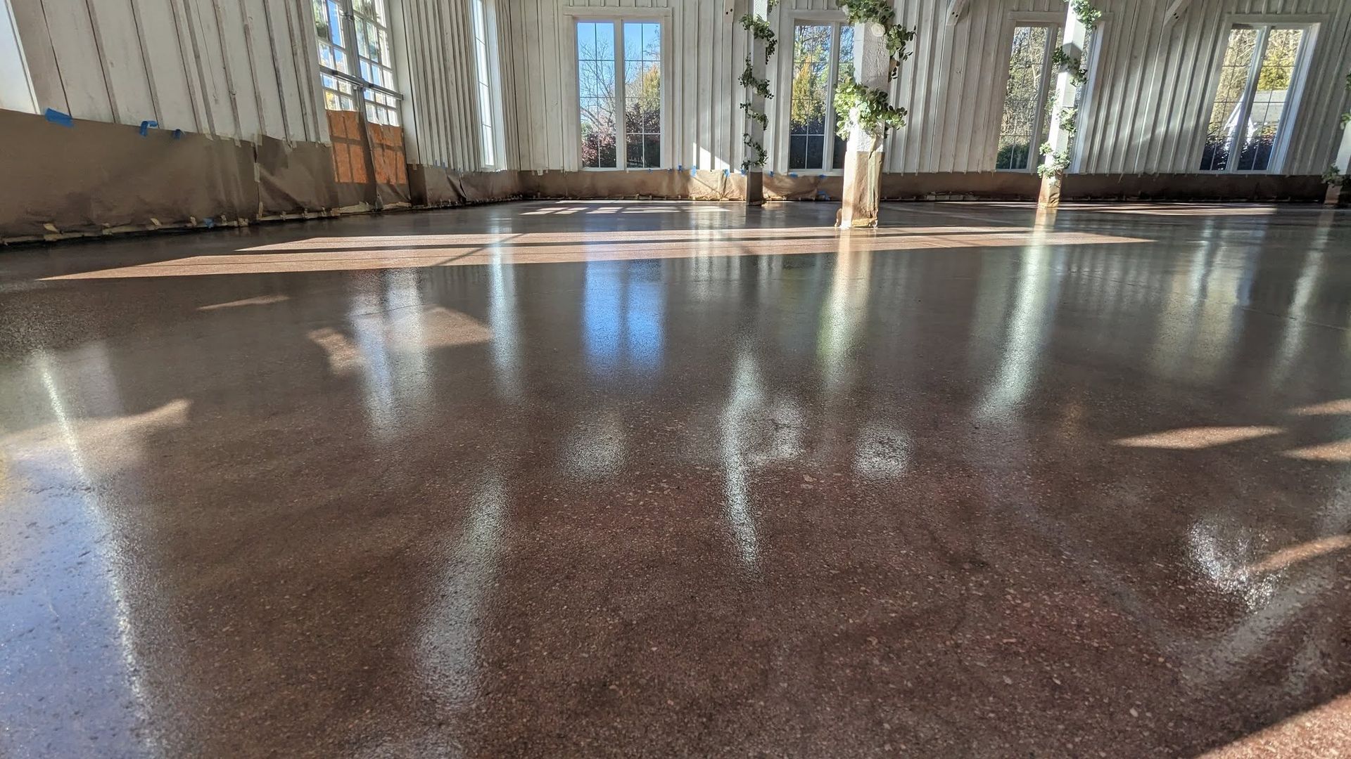 Zachary Daniel Concrete completed a large-scale epoxy project in an equipment plant in Greer, South Carolina.