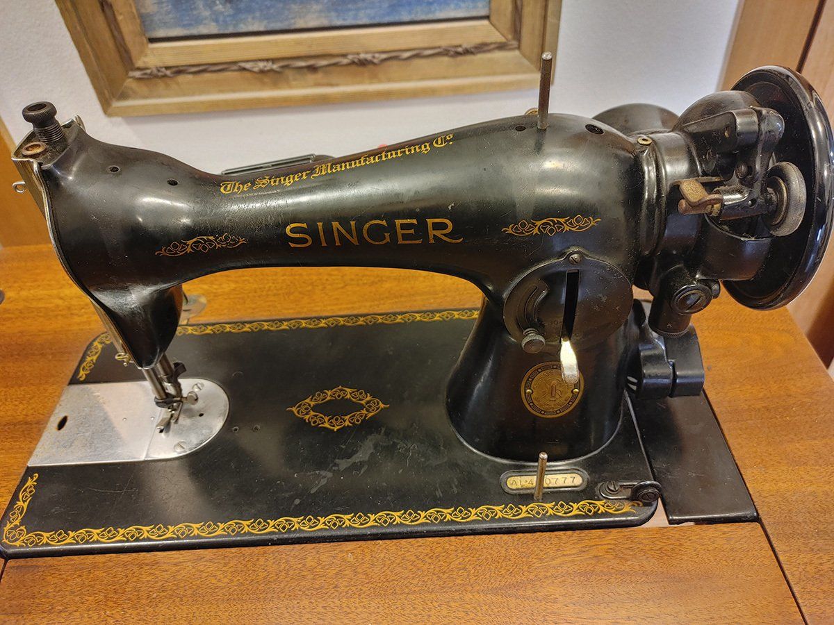 antique sewing machine