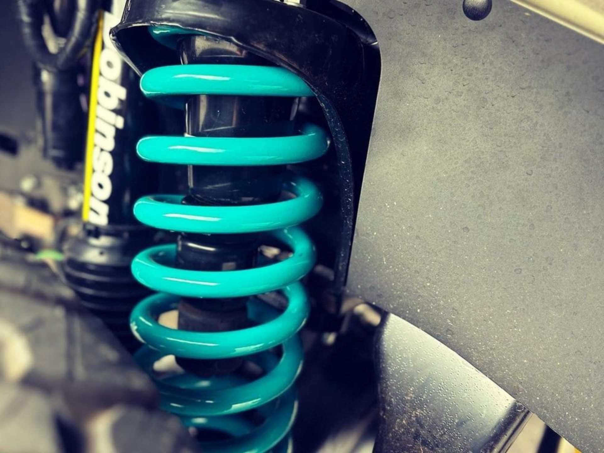 suspension close-up
