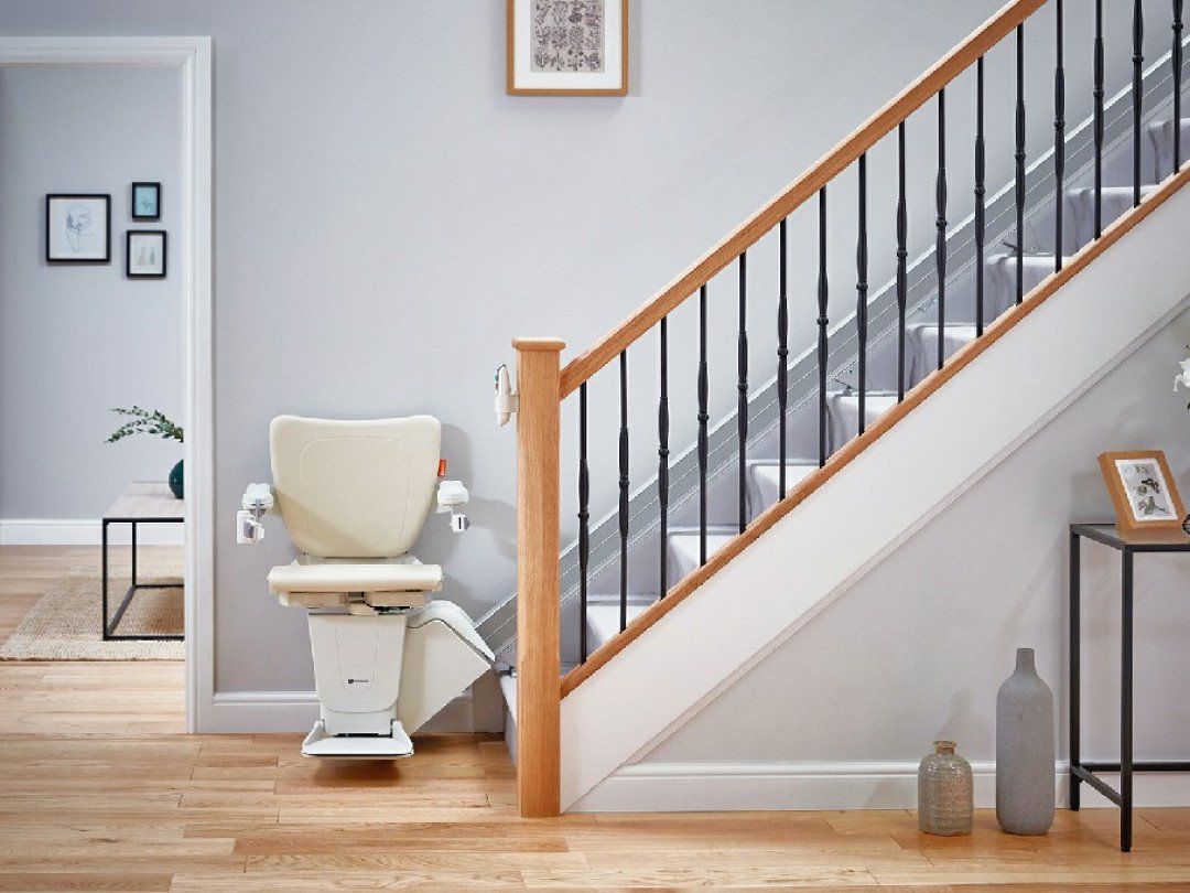Handicare 1100 Straight Stairlift