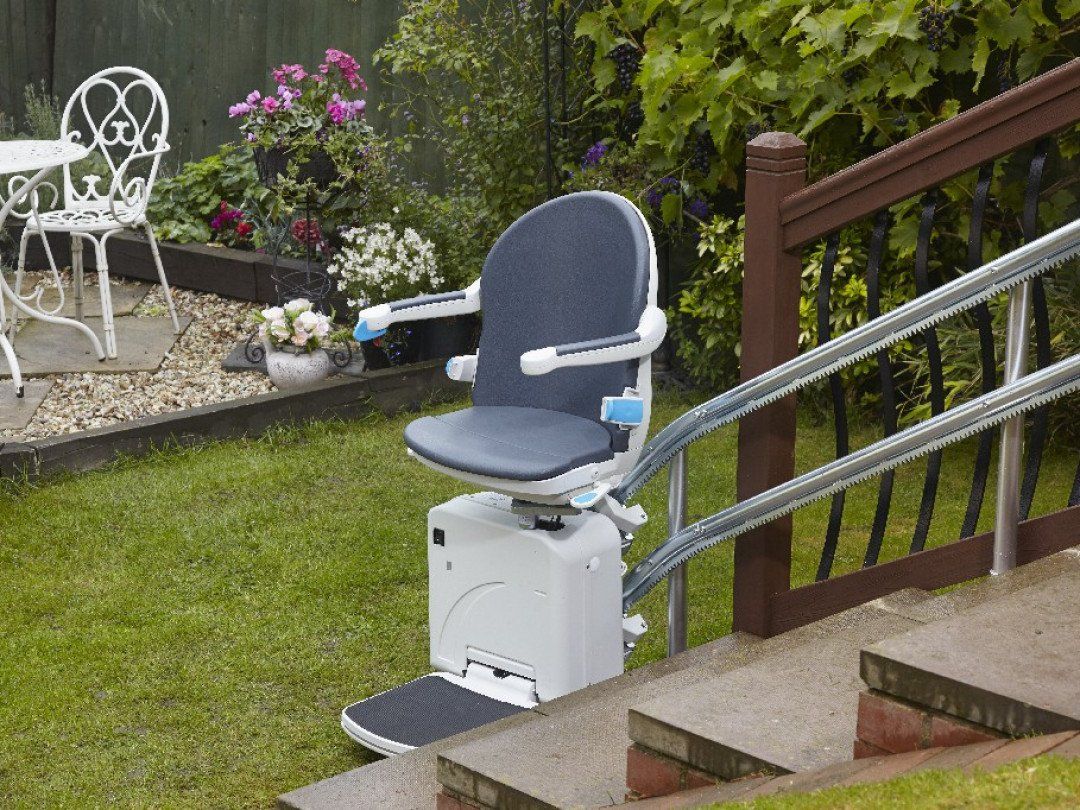 Handicare 1000 Outdoor Stair Lift