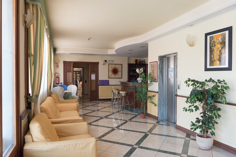 reception Hotel 3 stelle Stella 2000