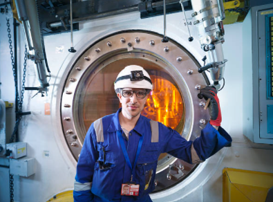 Worker in a Blue Workwear — Melbourne, VIC — Renseal