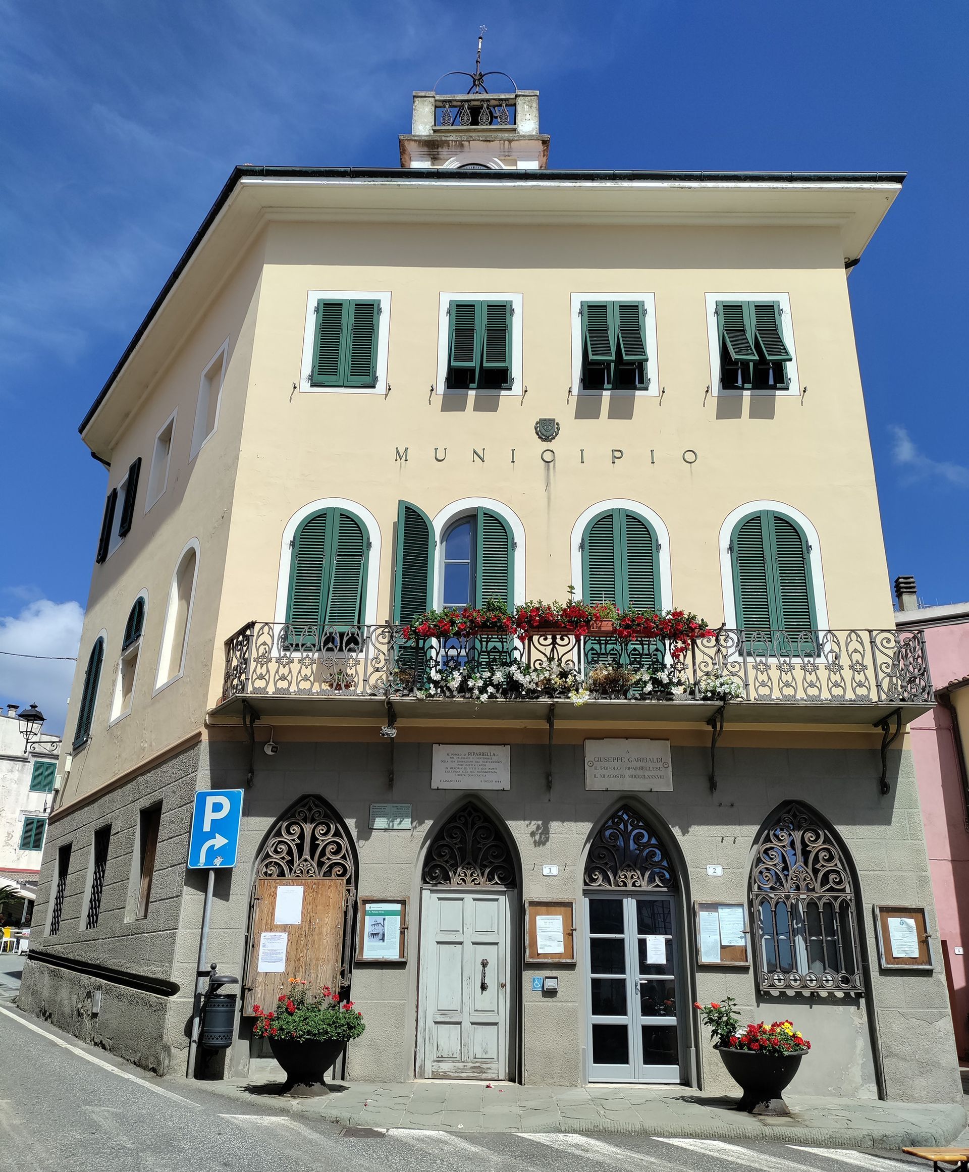Il Palazzo Civico di Riparbella