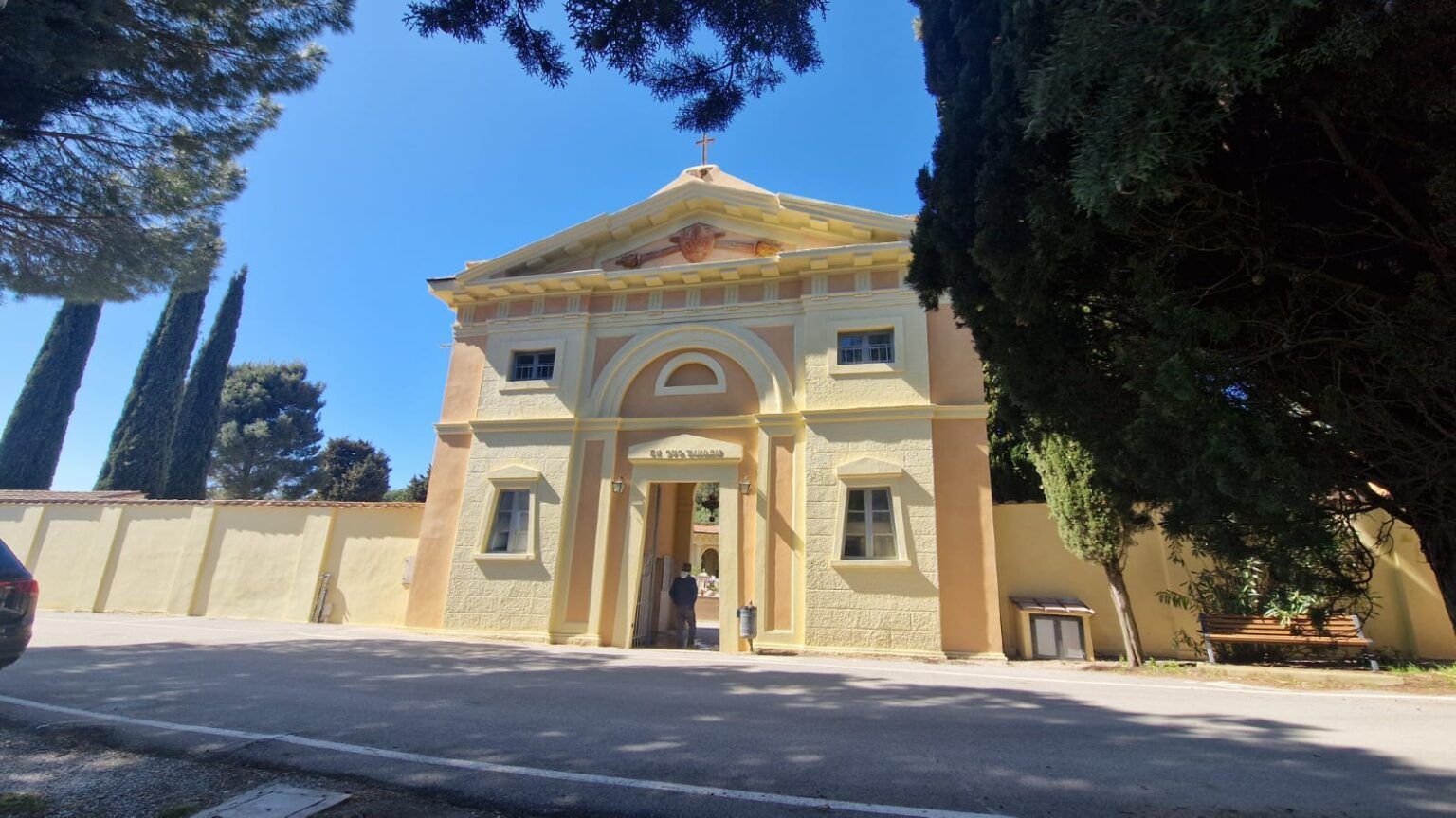 Il cimitero monumentale Bellincioni di Riparbella
