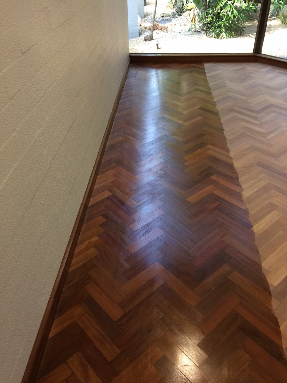 Timber Floor Sand And Seal- Custom Design Flooring in Alice Springs, NT