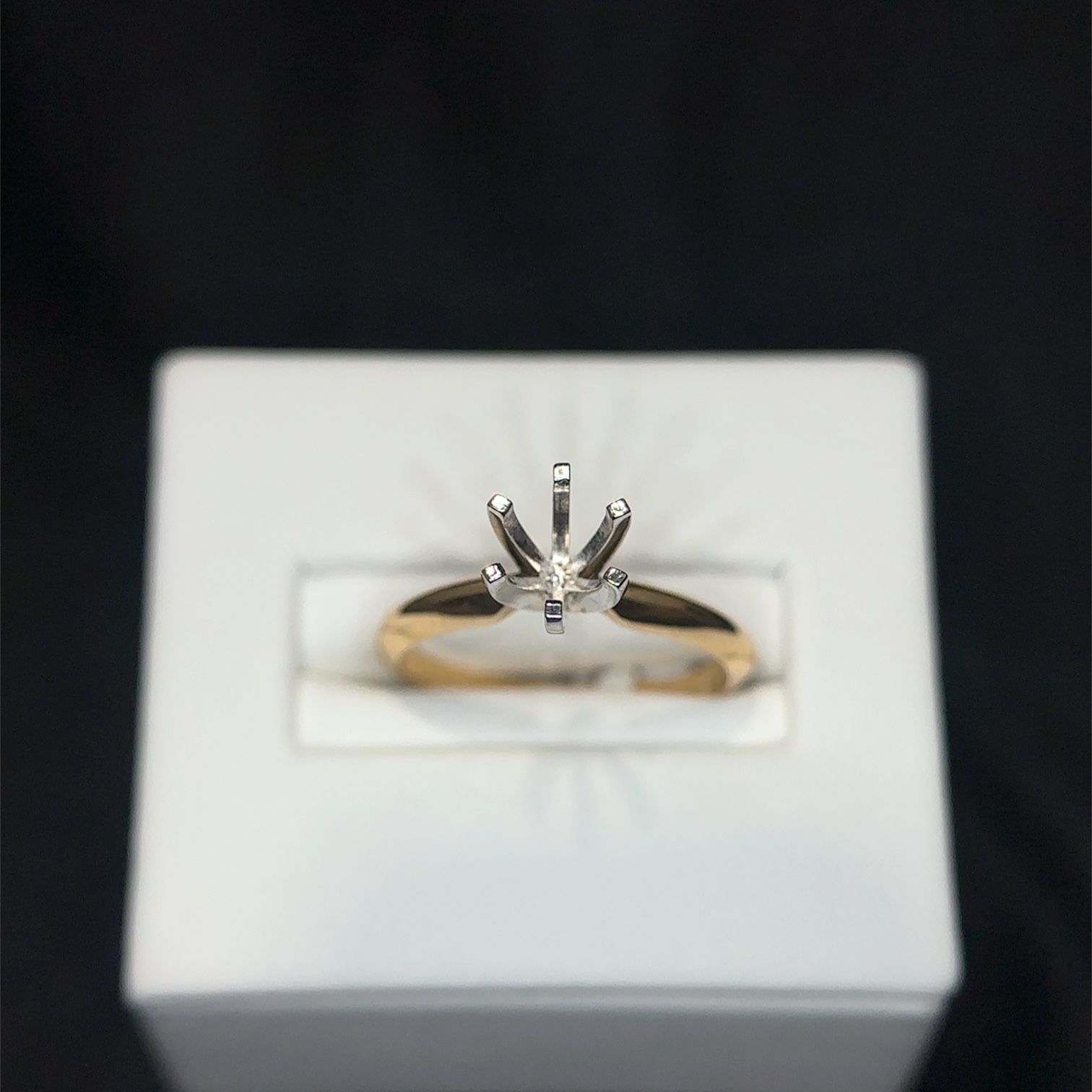 14K Yellow Gold Solitaire Mounting with White Gold Head