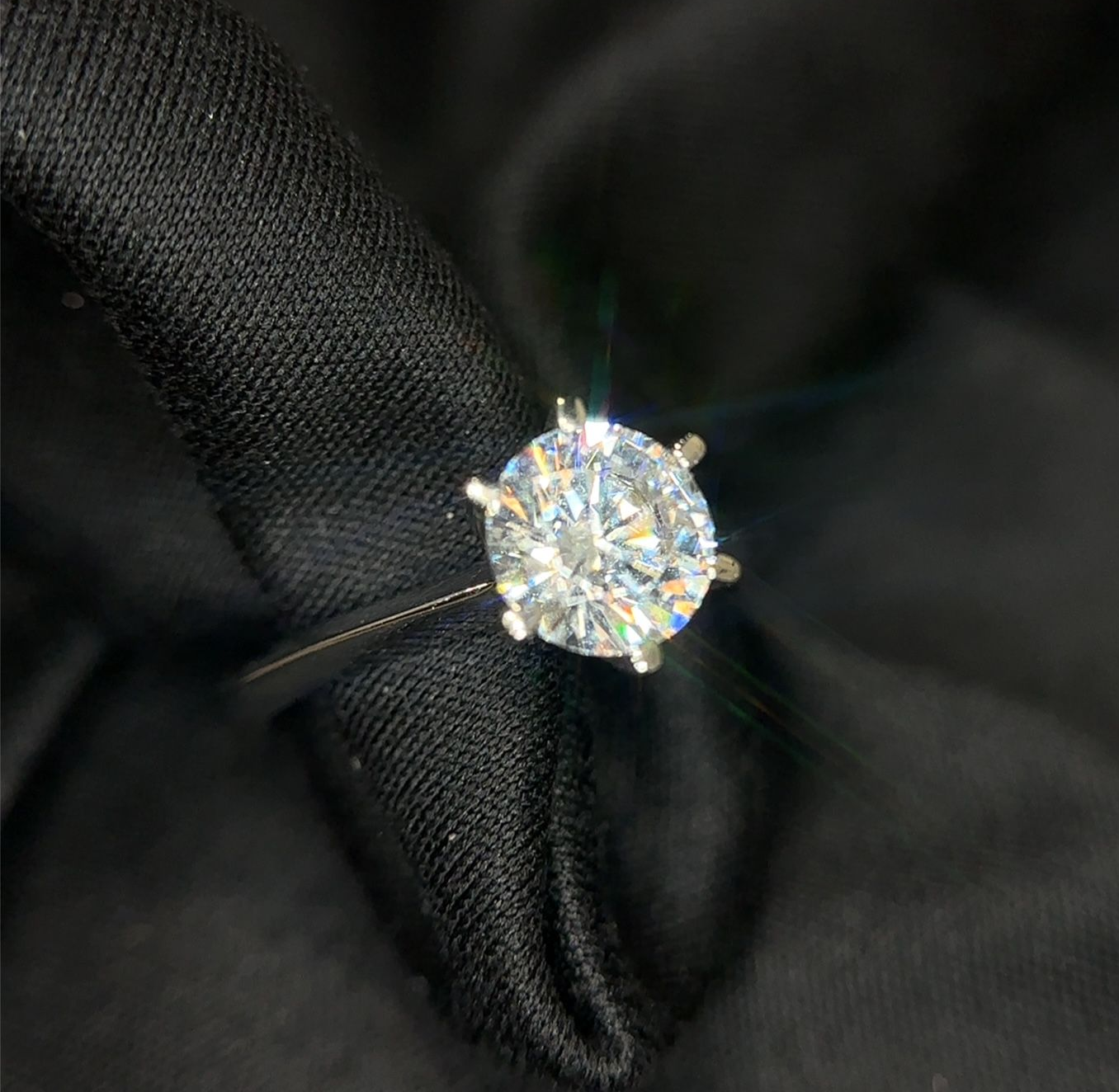 14K White Gold Solitaire Semi Mount Ring