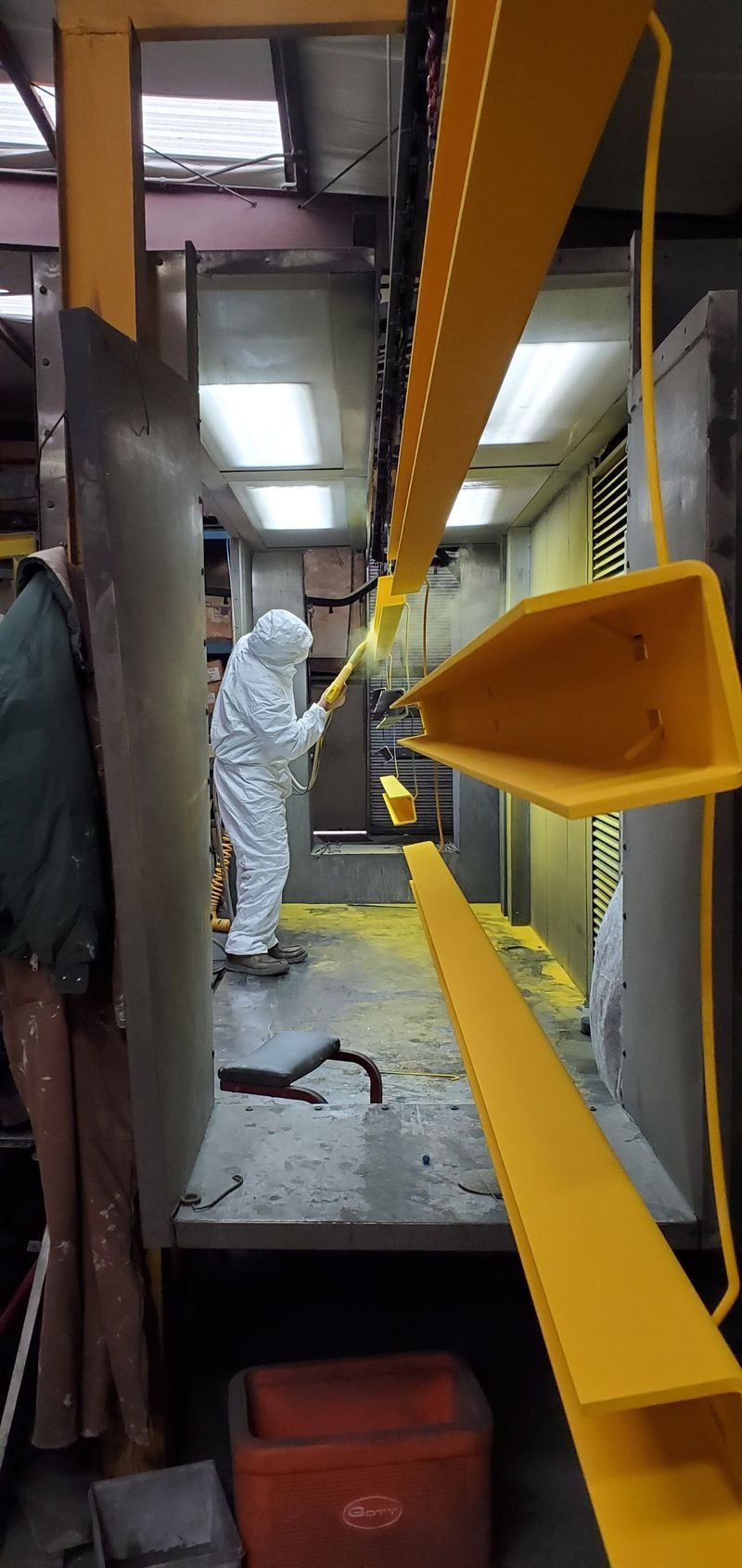 Painting a Yellow Object