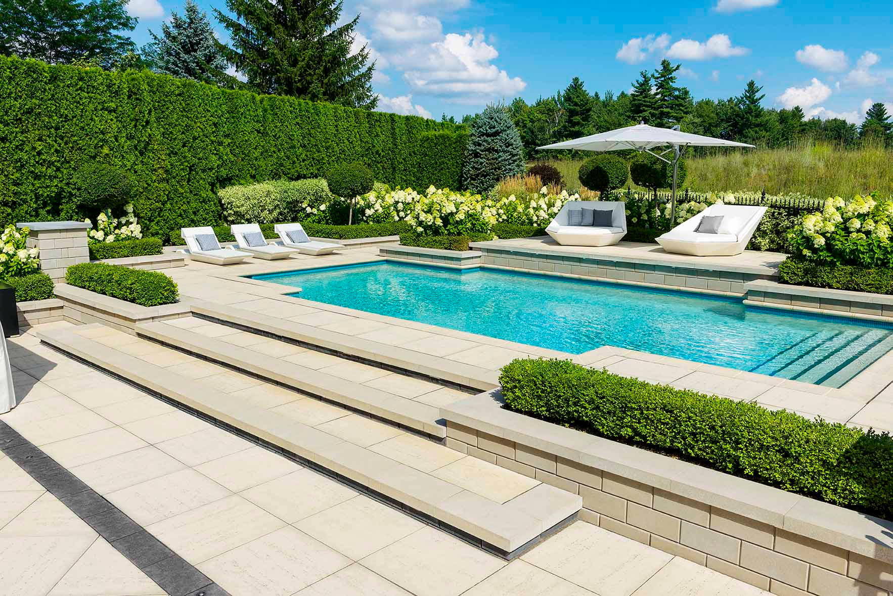 Pool landscaping ideas