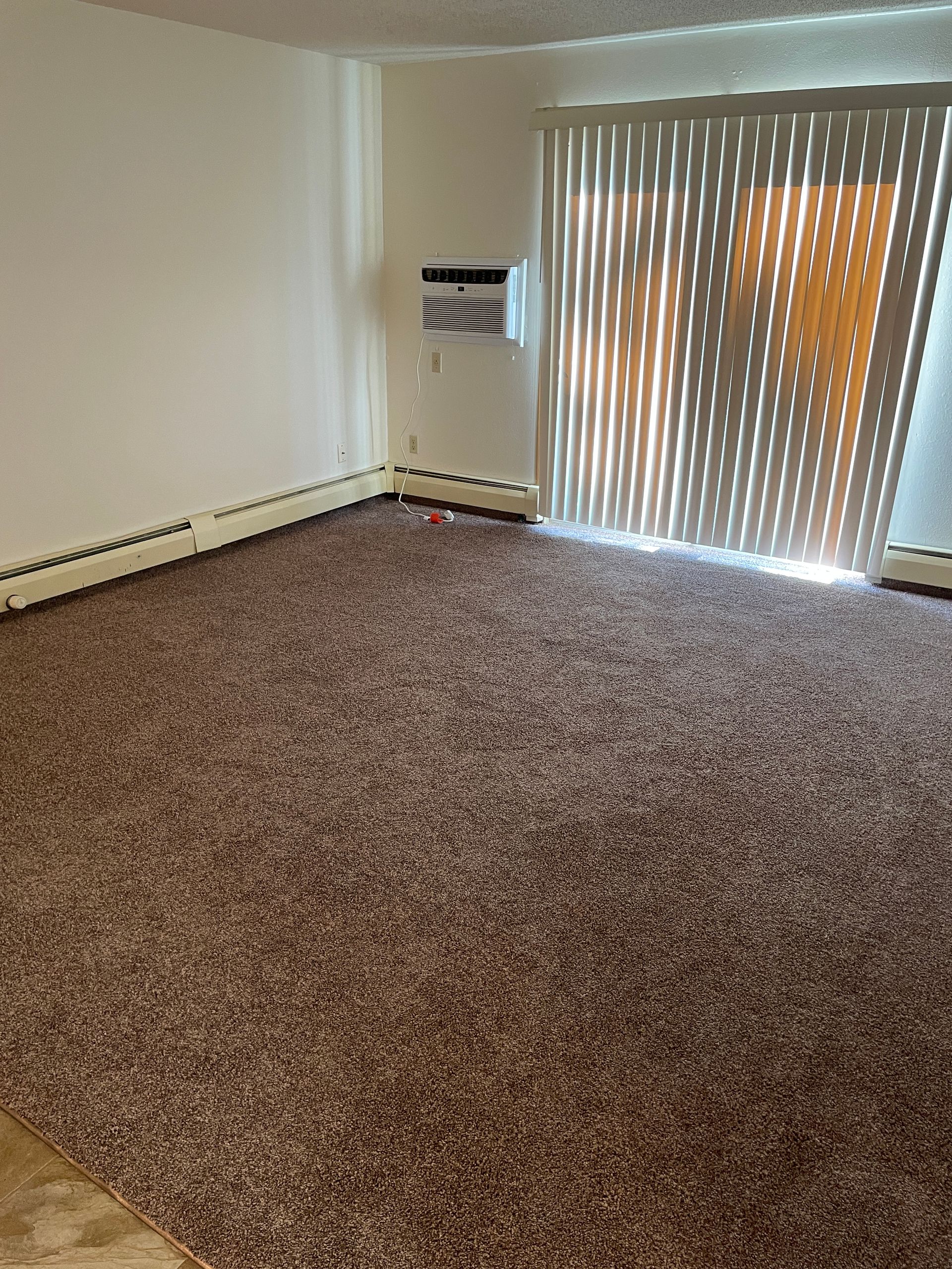 Pine Street Apartments / LANS Property Management